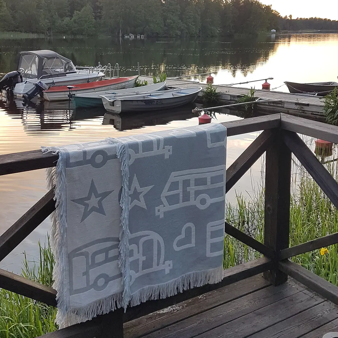 pufz-filt-husvagn-pa-altanracke.webp