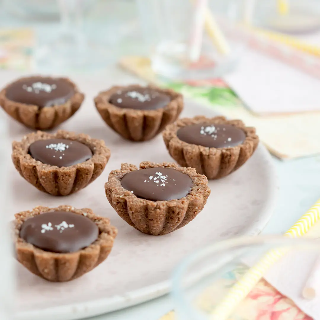 pufz-smakaksform-fyllda-sma-chokladkakor.webp