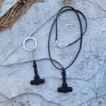 Halsband Torshammare